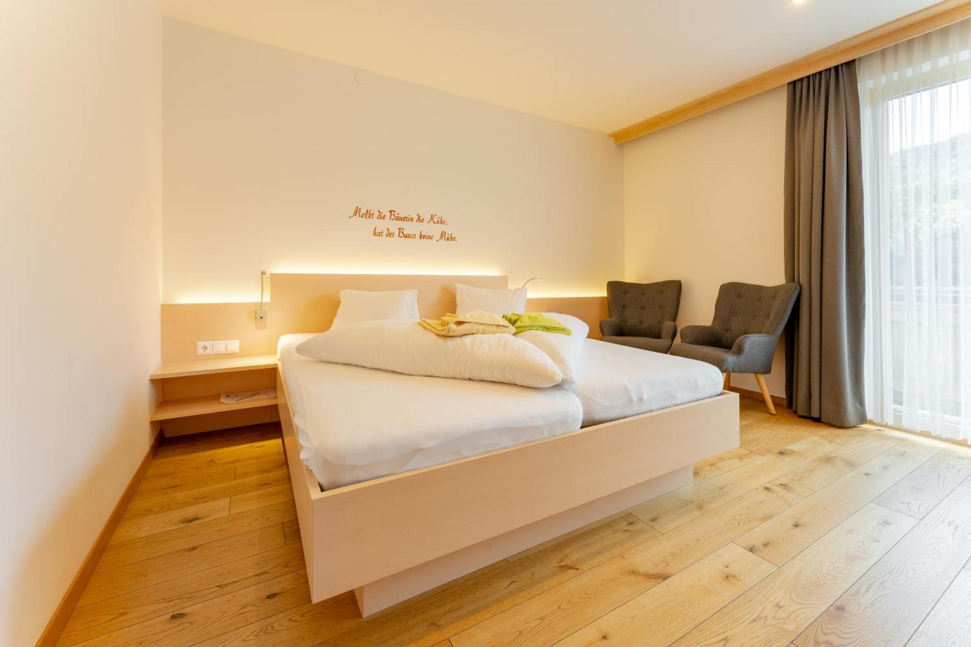 Stampferhof Hotel Weissensee Bagian luar foto