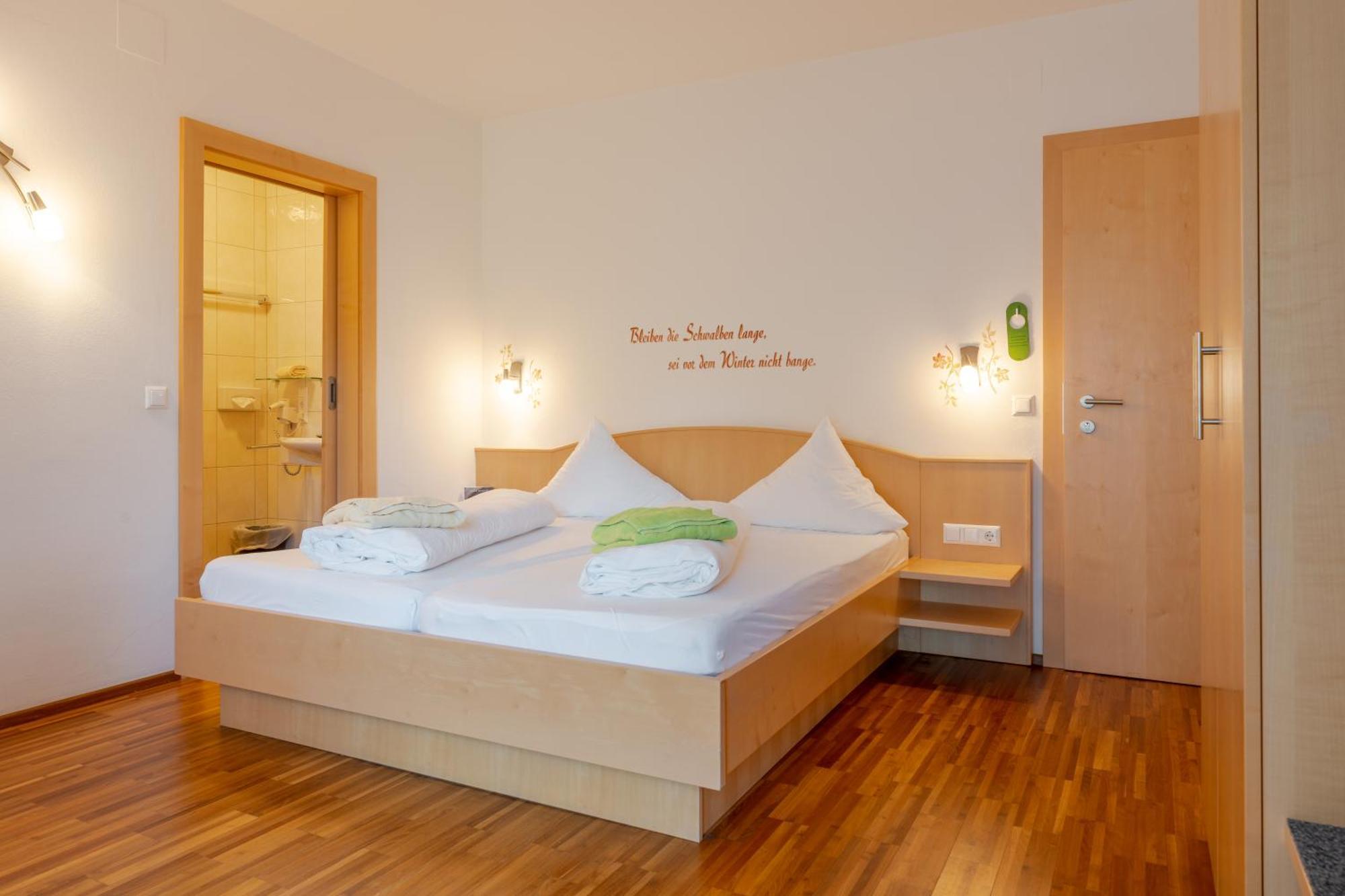 Stampferhof Hotel Weissensee Bagian luar foto