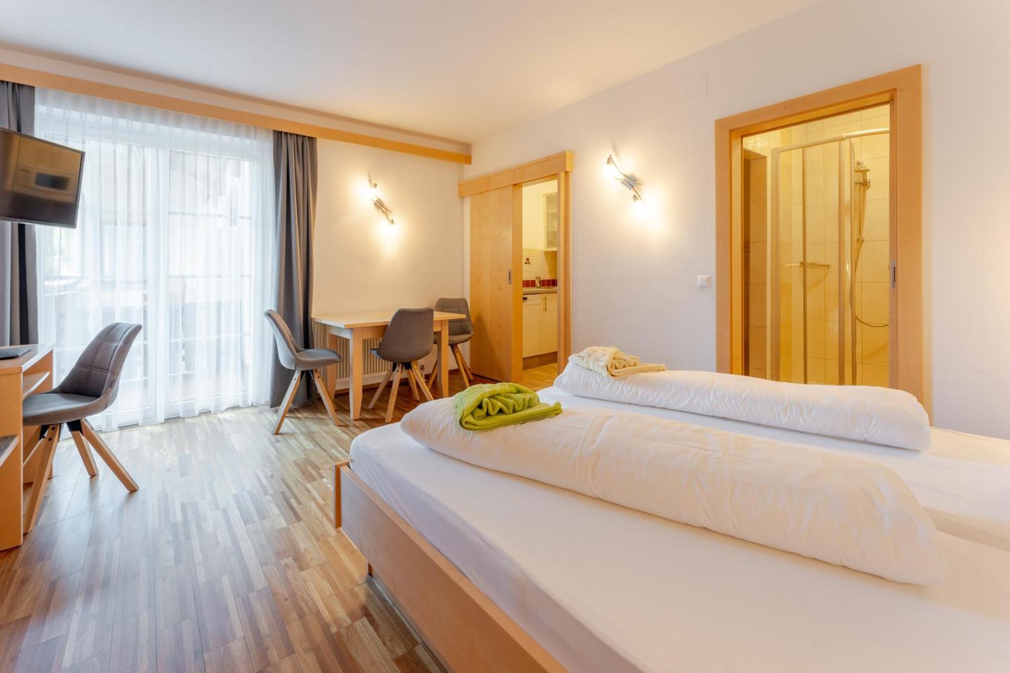 Stampferhof Hotel Weissensee Bagian luar foto