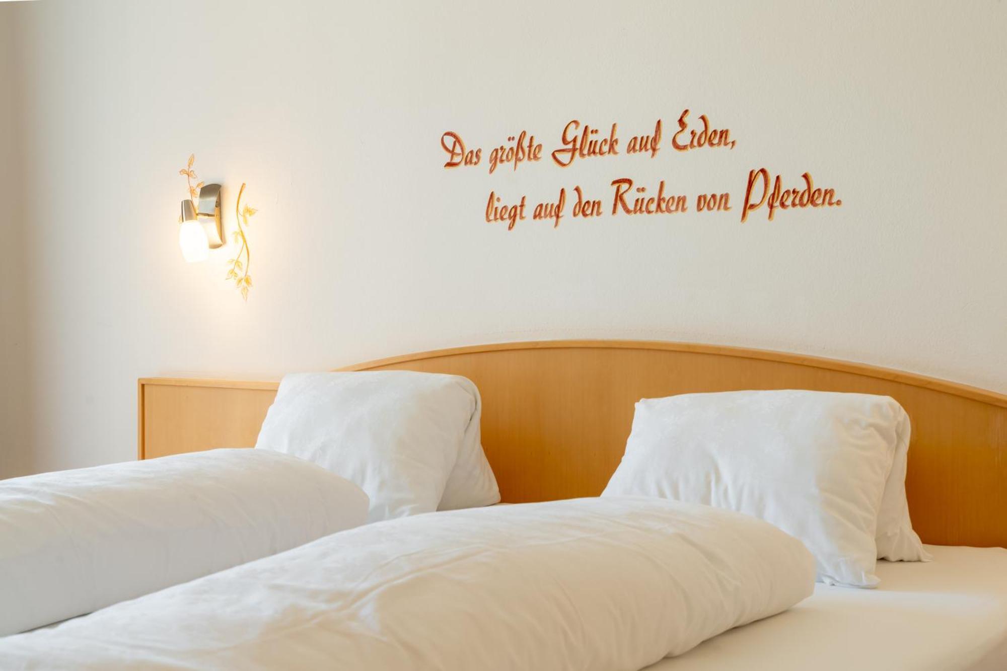 Stampferhof Hotel Weissensee Bagian luar foto